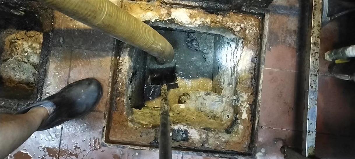 大渡口污水池清理一般都有毒气，怎么预防中毒呢？